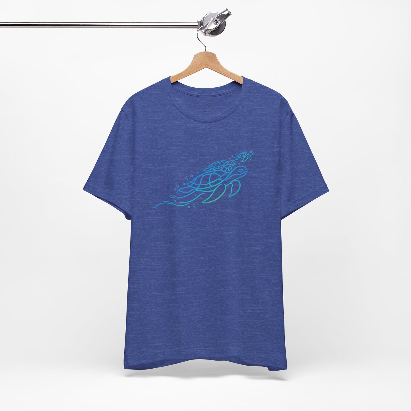 Sea Turtles | Wild Lines T-Shirt